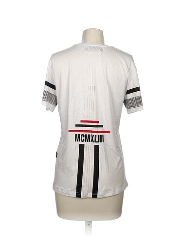 l Beden Diğer T-shirt %70 İndirimli.