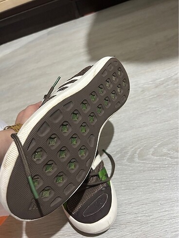42.5 Beden Adidas spor ayakkabı