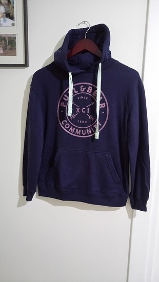 pull and bear sweatshirt