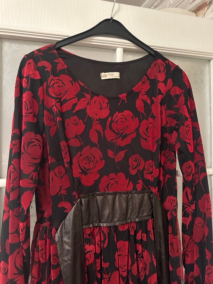 Bordo Uzun Kollu Gül Desenli Uzun Elbise - Görsel 3