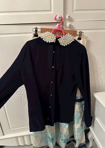 Mavi Nakışlı Uzun Piliseli Etek ve Lacivert Gömlek - Görsel 3