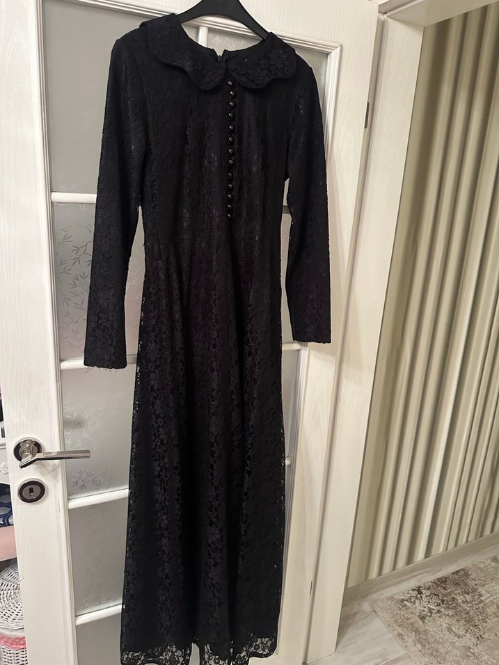 Dantel Detaylı Uzun Siyah Elbise - Görsel 2