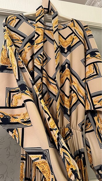 Piliseli Elbise - Görsel 5