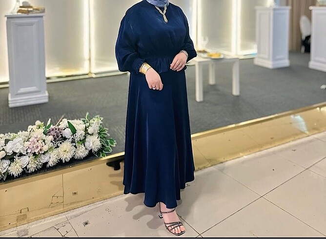 İnci kolyeli etek takım