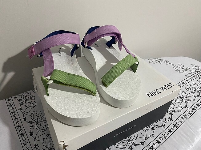 40 Beden Nine West Kadın Sandalet