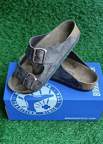BIRKENSTOCK