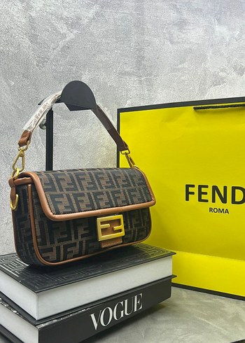 Fendi Roma Kahverengi Deri Kadın Çanta - Görsel 3