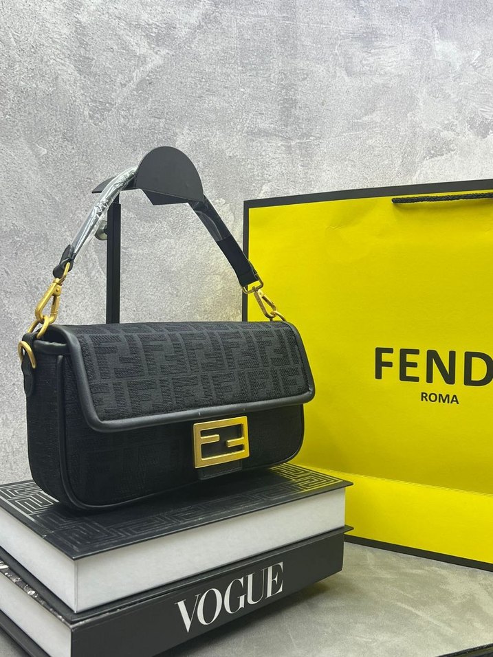 Fendi Roma Kahverengi Deri Kadın Çanta - Görsel 2