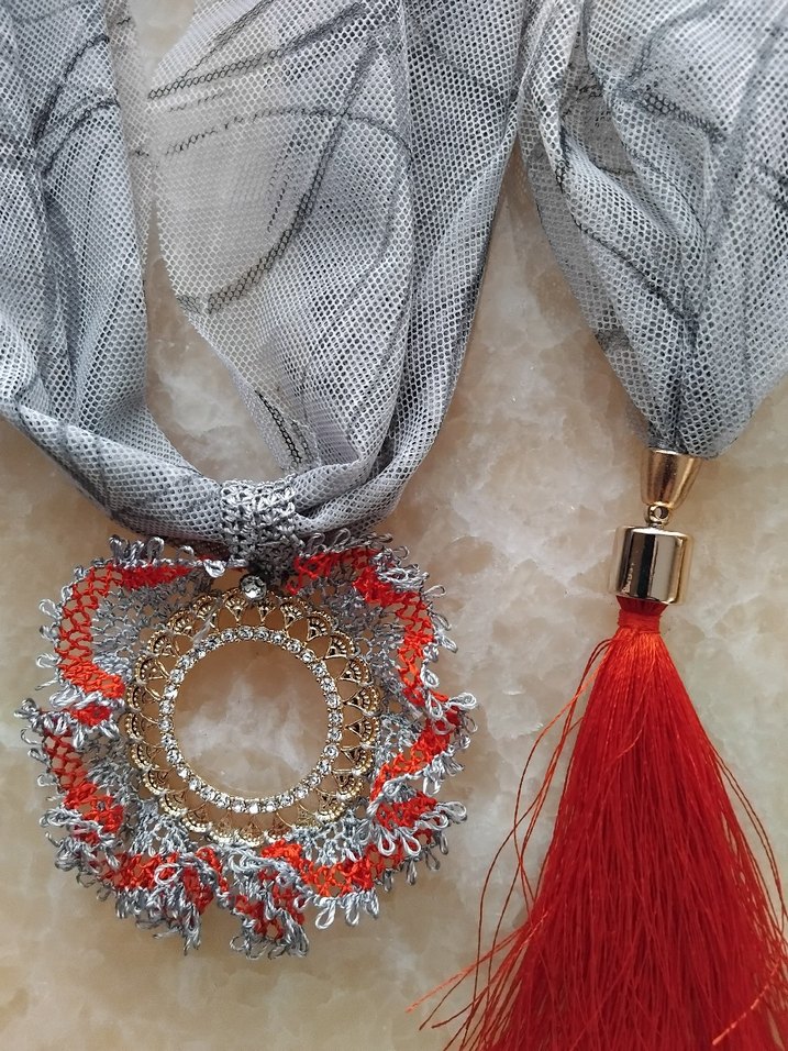 Püsküllü Bohem Gri Kadın Şal - Görsel 2