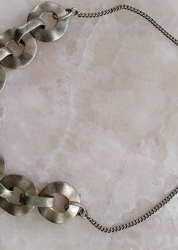 Gri Zincir Detaylı Midi Kadın Kolye - Görsel 3