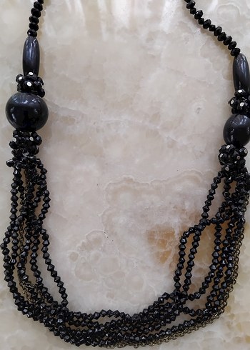 Uzun Siyah Boncuklu Gotik Kolye - Görsel 2