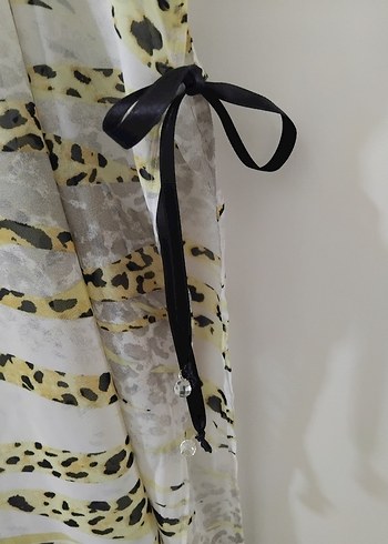 mayo ve bikini üzerine pareo - Görsel 6