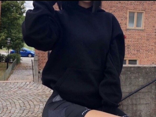 Zara Sweatshirt
