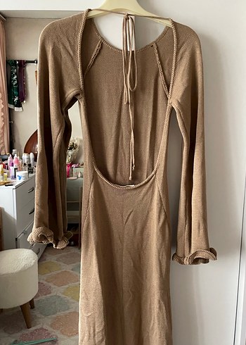 Bej Uzun Kollu Triko Midi Elbise sırt dekolteli - Görsel 3