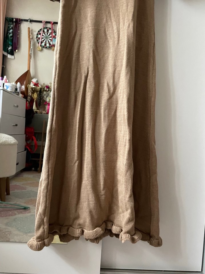 Bej Uzun Kollu Triko Midi Elbise sırt dekolteli - Görsel 2