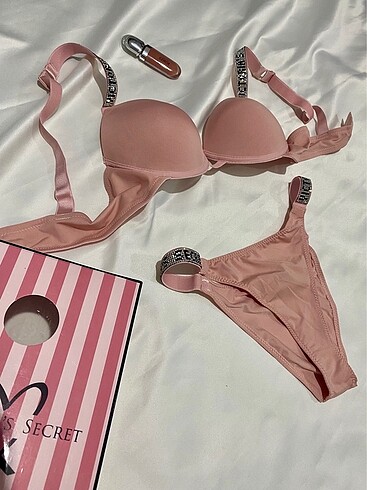 Victoria secret sütyen kilot takım