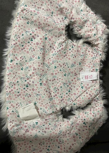 Kız Çocuk Beyaz Kürk Detaylı Yün Yelek - Görsel 2