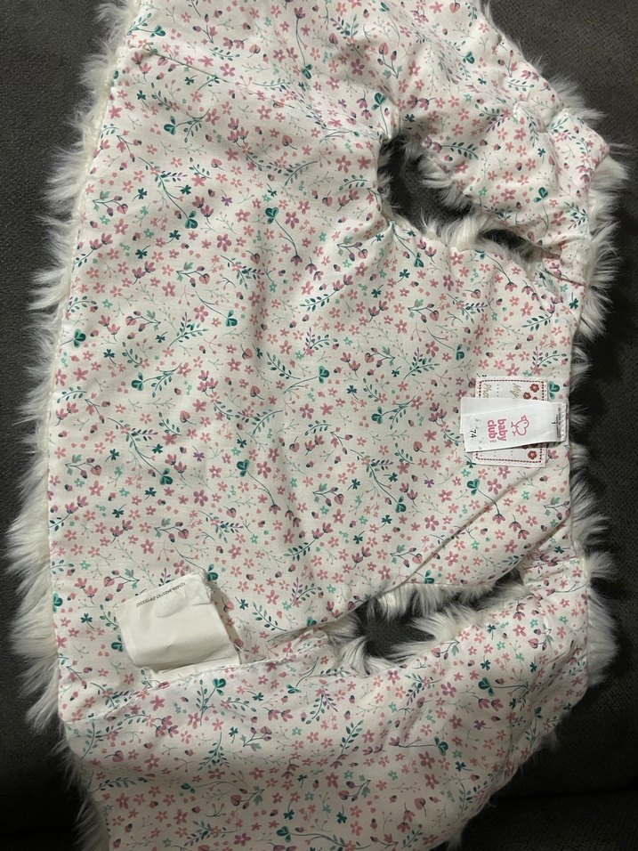 Kız Çocuk Beyaz Kürk Detaylı Yün Yelek - Görsel 2