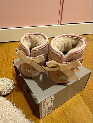 18 Beden Ugg baby