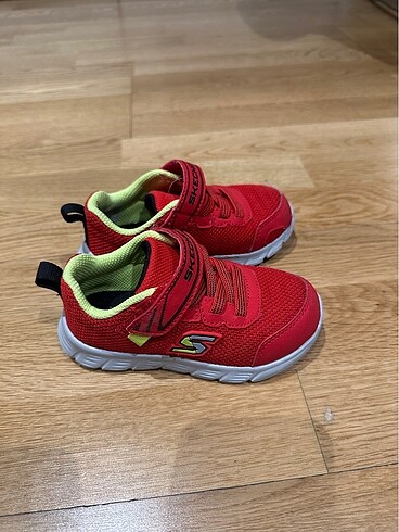 Skechers spor ayakkabı