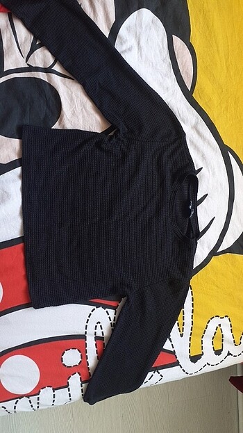 Siyah ambar uzun kollu crop