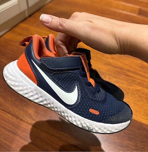 Nike spor ayakkabı