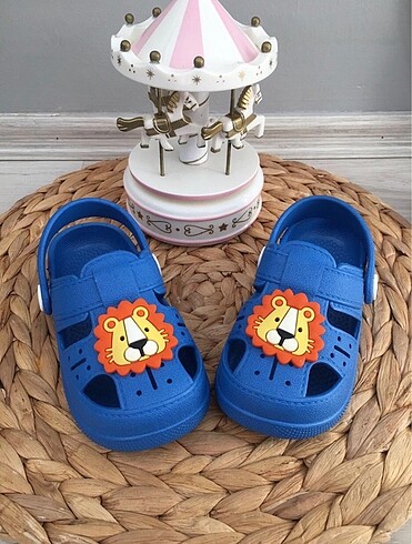 Crocs Crocs modeli daye çocuk terlik