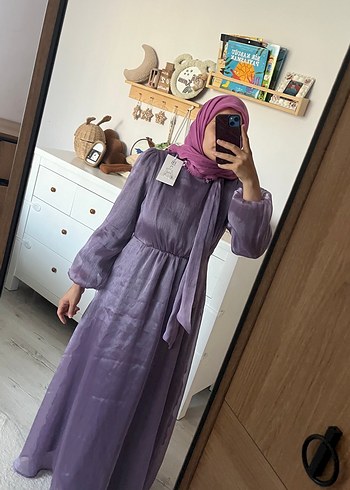 Birgül Bektaş mor uzun tesettür abiye elbise - Görsel 14