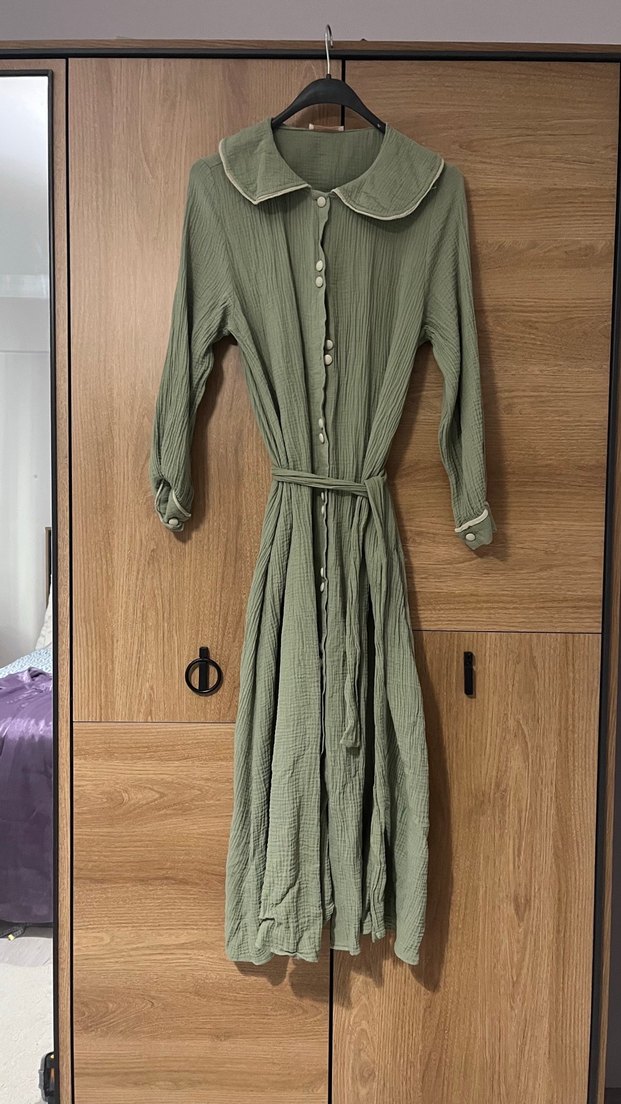 Düğmeli Uzun Kollu müslin Elbise - Görsel 4