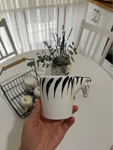 Beden beyaz Renk Mudo consept zebra kupa