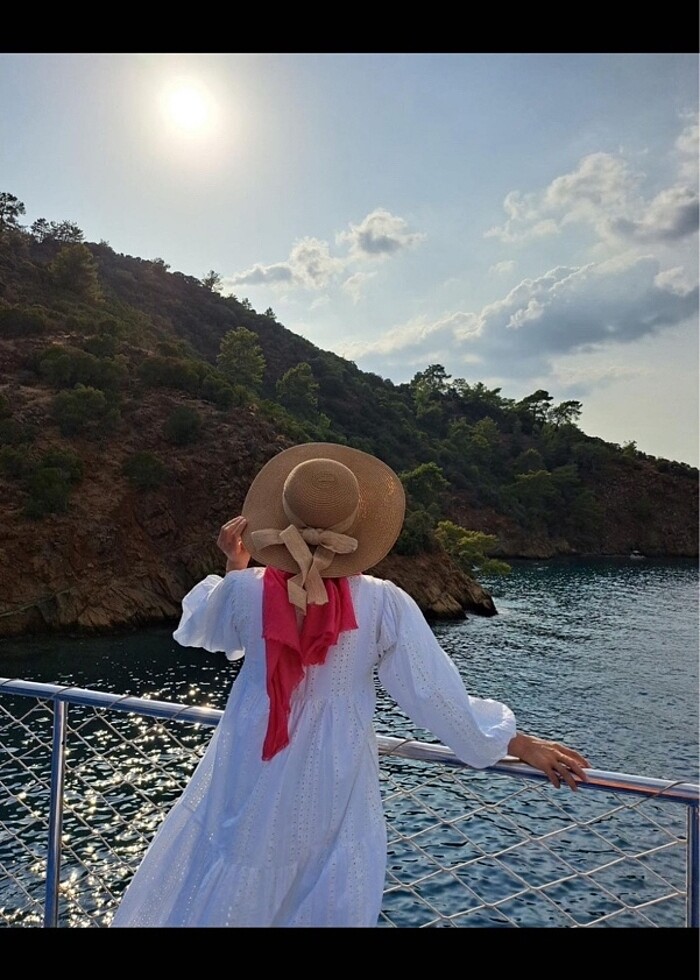 Uzun güpürlü beyaz elbise - Görsel 3