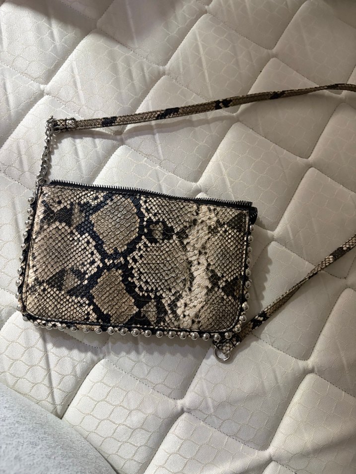 Kadın Yılan Desenli Zincir Detaylı Deri Çapraz Çanta - Görsel 2