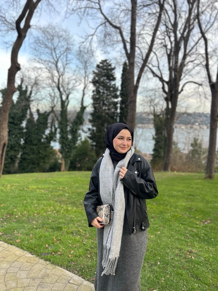 Gri elbise - Görsel 2