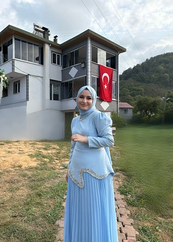 Mavi Uzun Kollu Drapeli Tesettür Abiye - Görsel 2