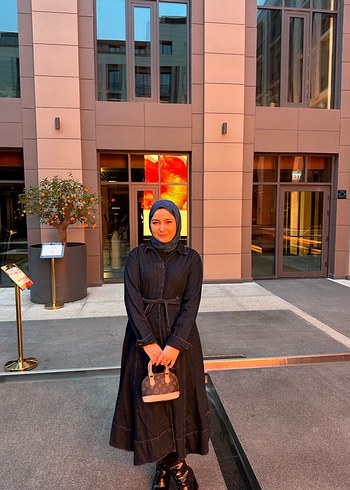 Kemerli Siyah Uzun Kot Elbise - Görsel 6