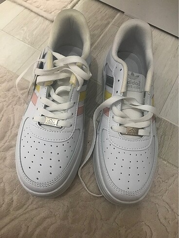 Adidas ayakkabı