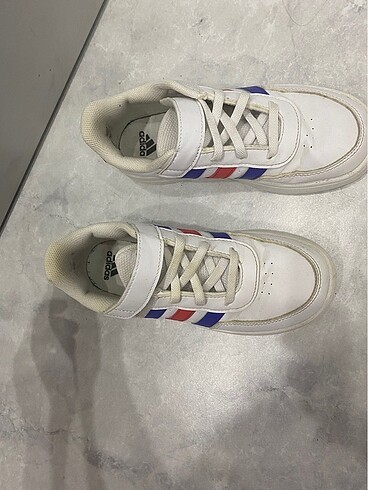 Adidas çocuk ayakkabısı
