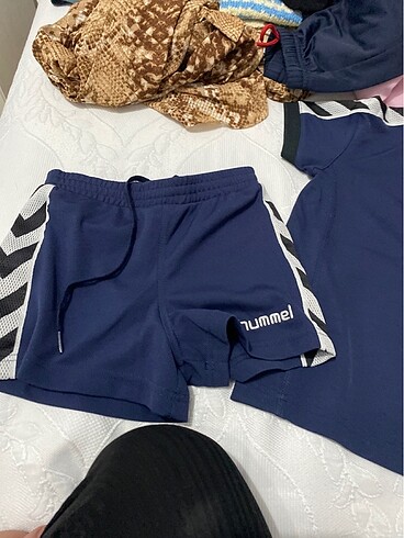 24-36 Ay Beden Hummel takım