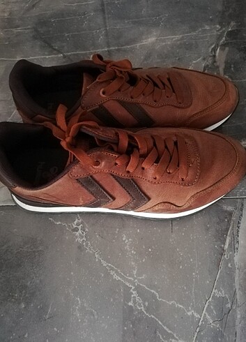 Hummel spor ayakkabı 