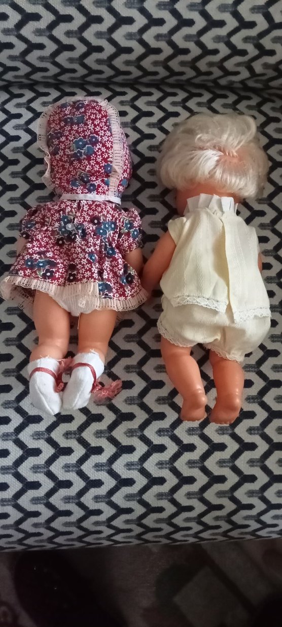 Beyaz ve Desenli Elbiseli Bebekler - Görsel 2