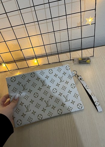 Beyaz Desenli Deri Kadın Portföy Çanta - Görsel 2