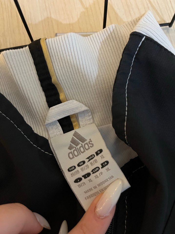 Orıjınal Adidas Baskılı Beyaz Ceket - Görsel 3