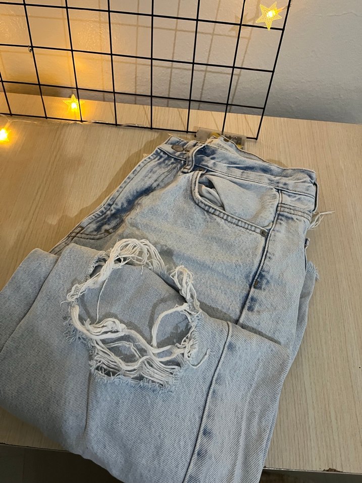 Kadın Mavi Bol Kesim Yırtık Kot Pantolon - Görsel 2