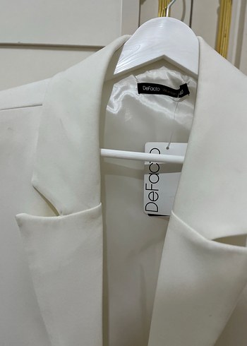 Beyaz Düğmeli Kadın Blazer Ceket - Görsel 3