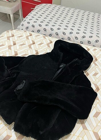 Bershka Kadın peluş kürk