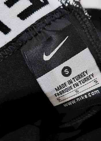 Siyah Nike Pro Baskılı Kadın Tayt - Görsel 2