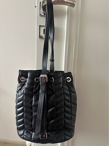 Zara yeni etiketli çanta