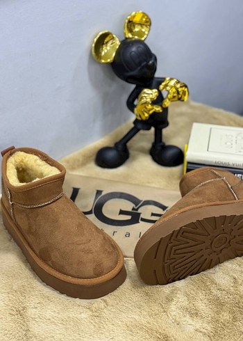 Kahverengi Ugg Bot