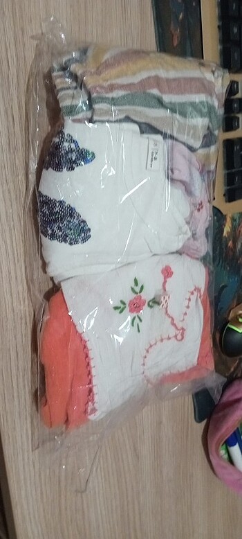 Kız çocuk kıyafet