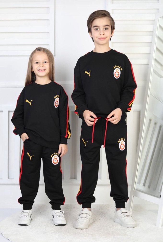 Erkek Çocuk Siyah Sweatshirt ve Eşofman Takımı - Görsel 4